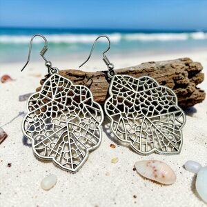 Silver Leaf Dangle Earrings